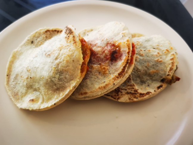 Combo DiDi 3 Gorditas (chicas) + Agua Del Día