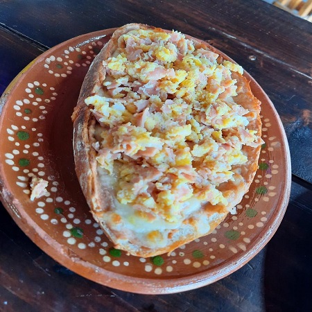 Mollete de Huevo con Jamón