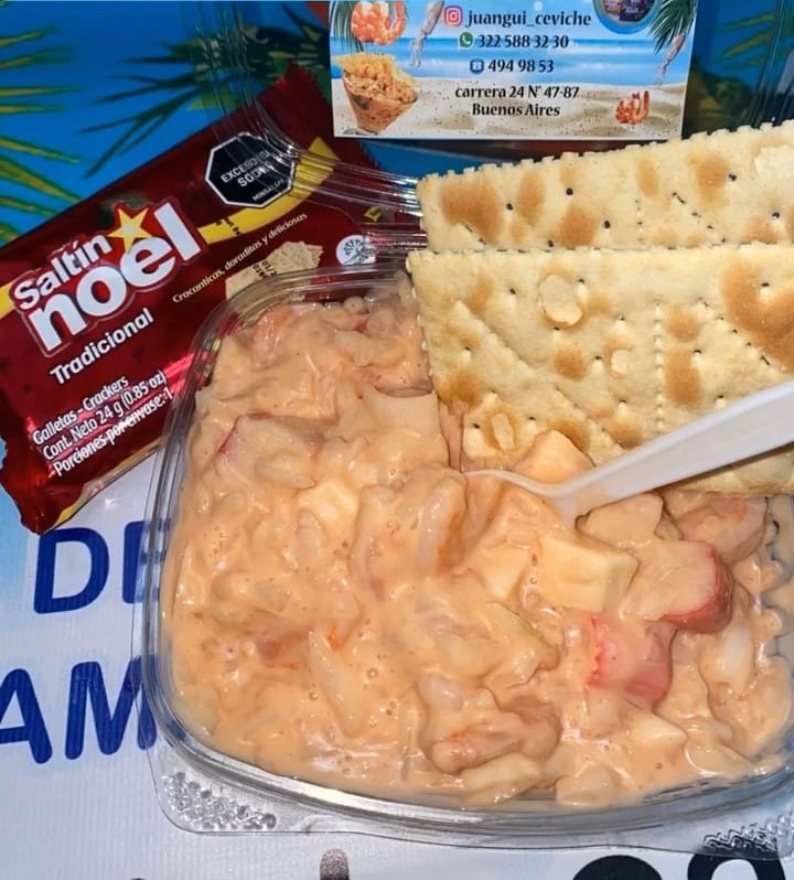 COCTEL DE CAMARON PEQUEÑO + postobon mini