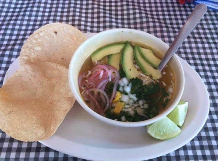 1/2 Caldo de Pollo