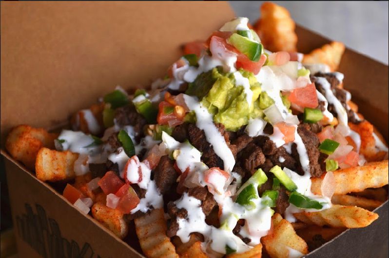 Paps con Carne Asada