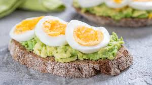 2 Tostadas de Aguacate y Huevo
