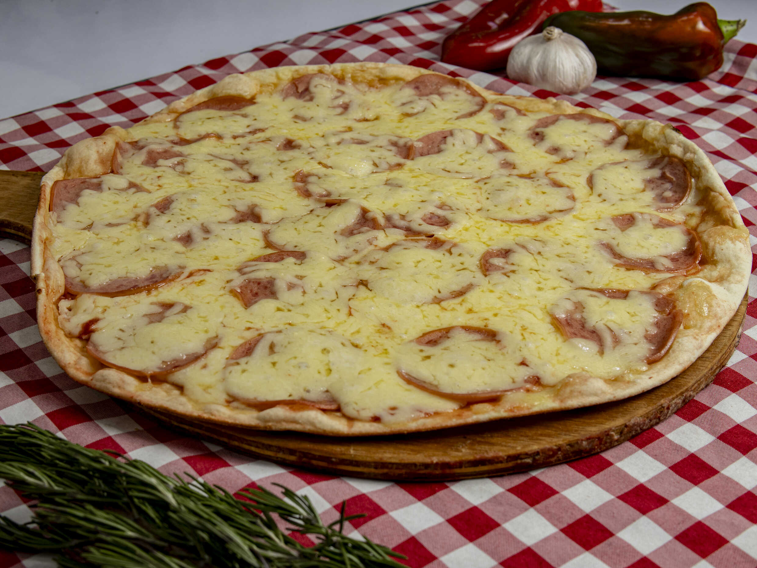 Pizza Salami Caja 35 X 35