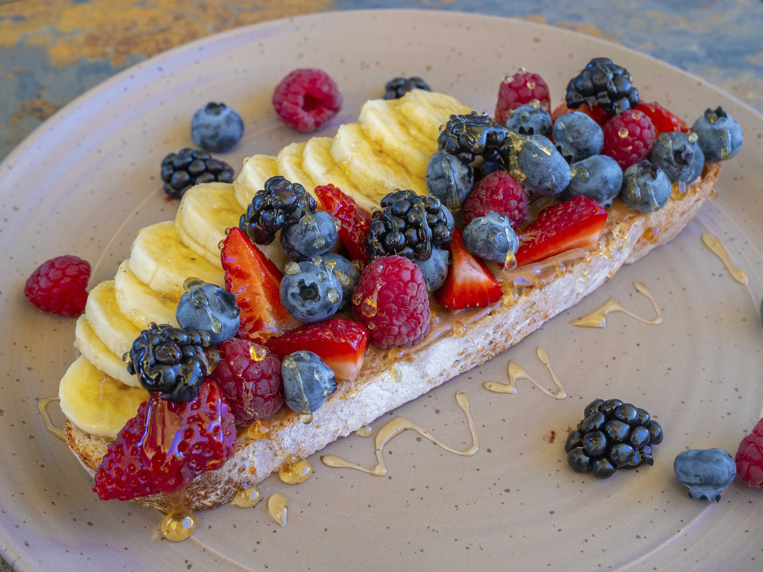 Tosta Frutos Rojos