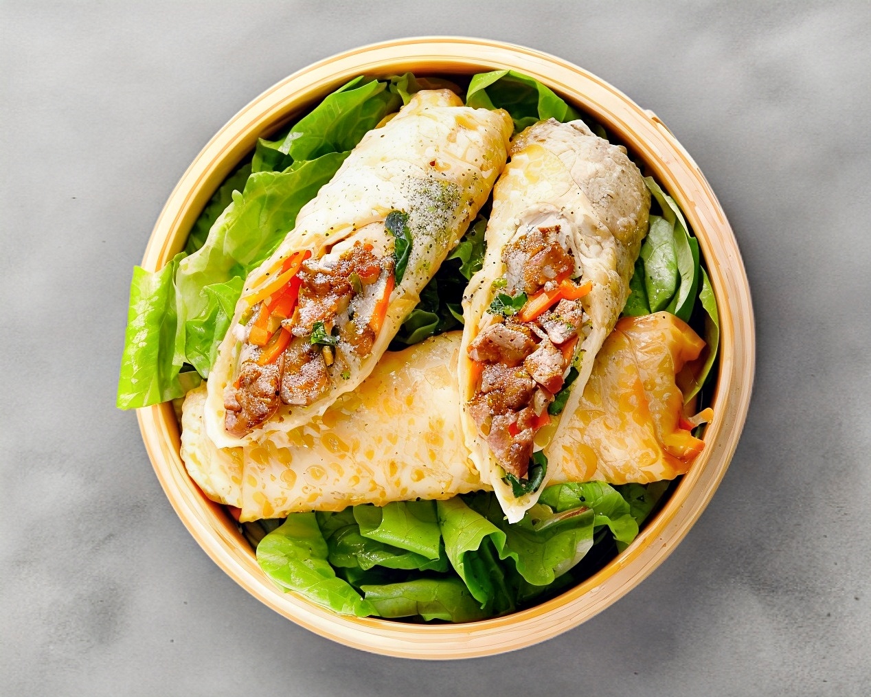 SPRING ROLL DE RIB EYE + QUESO