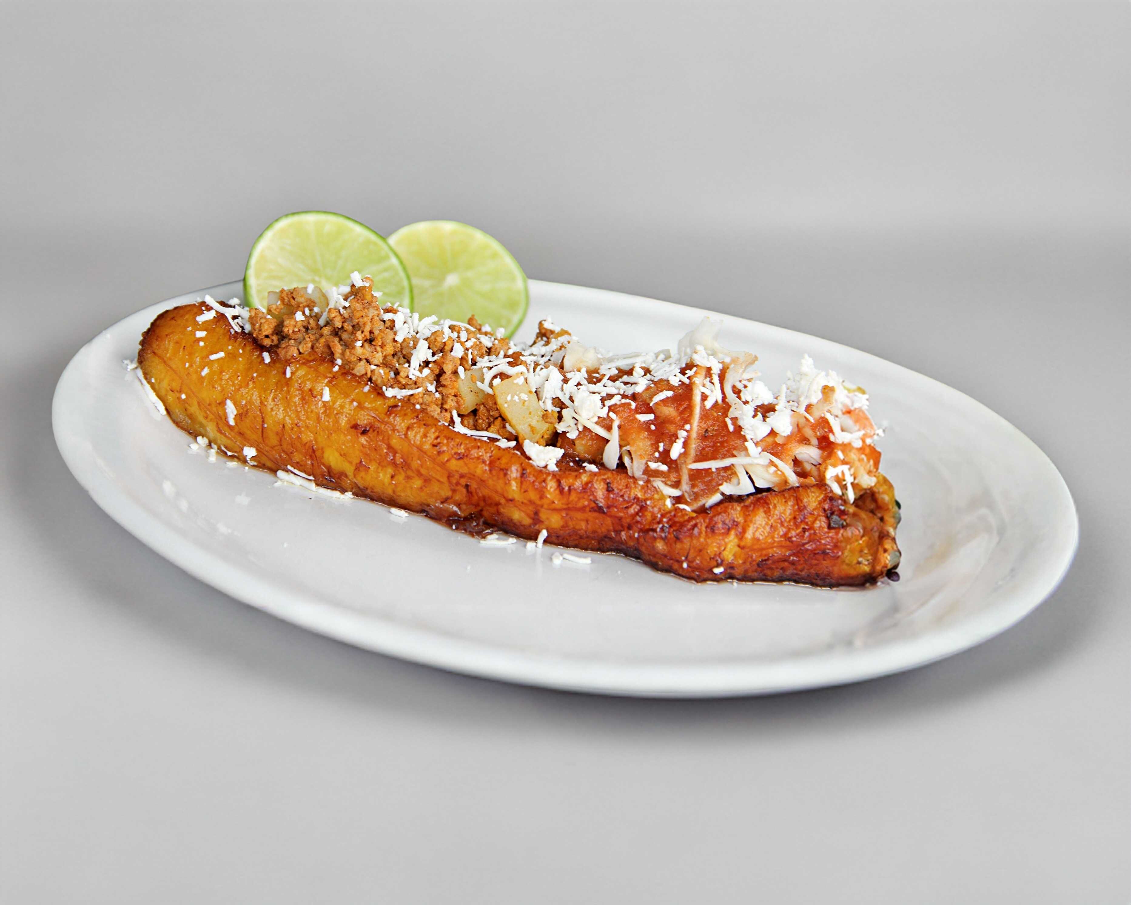 Plátano Relleno de Carne.