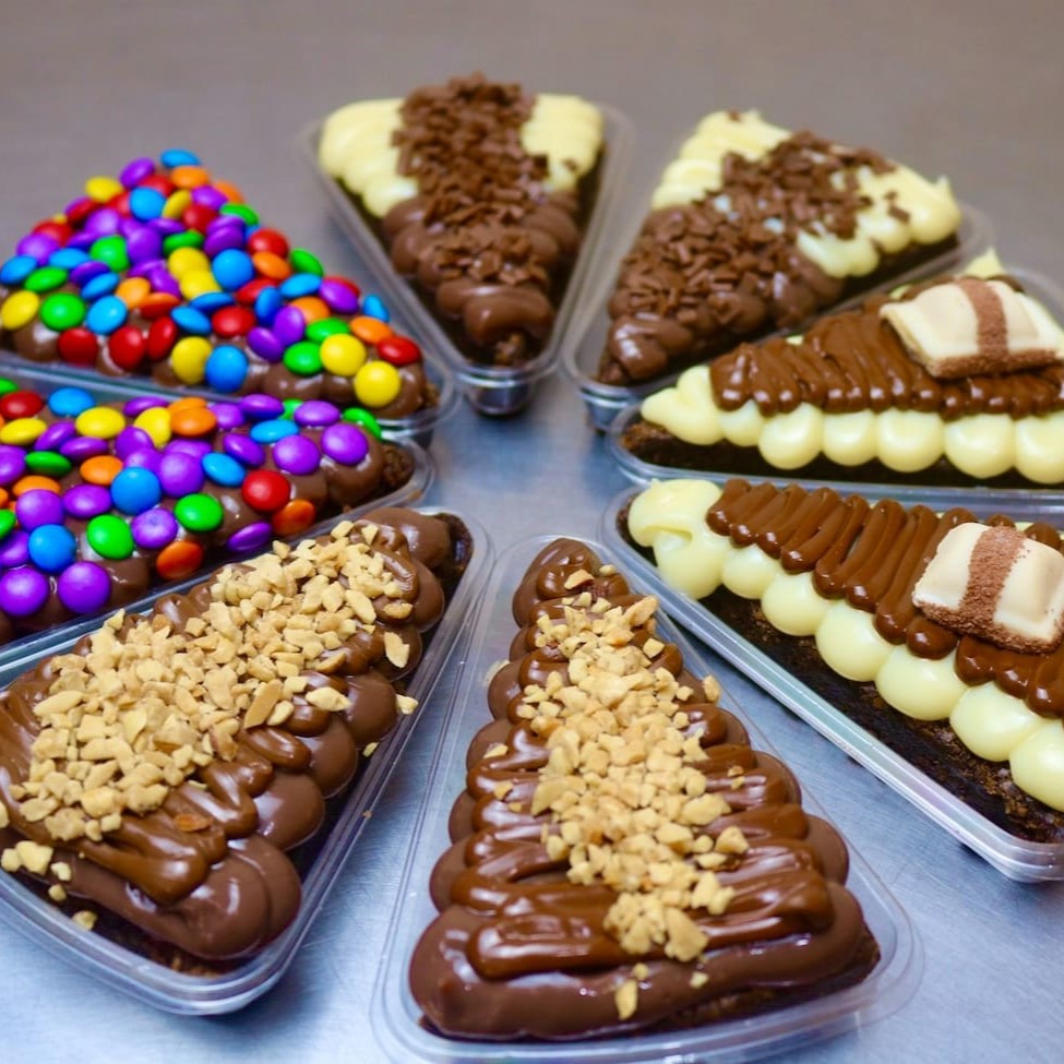 50% de desconto na 3ª fatia! Desfrute de uma especial promoção pra você se deliciar MUITO! Escolha os seus sabores favoritos! Peso médio 140g cada