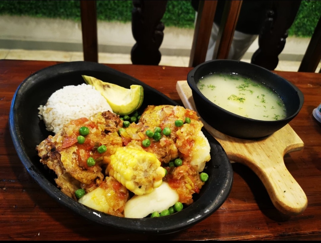 Sancocho de Gallina