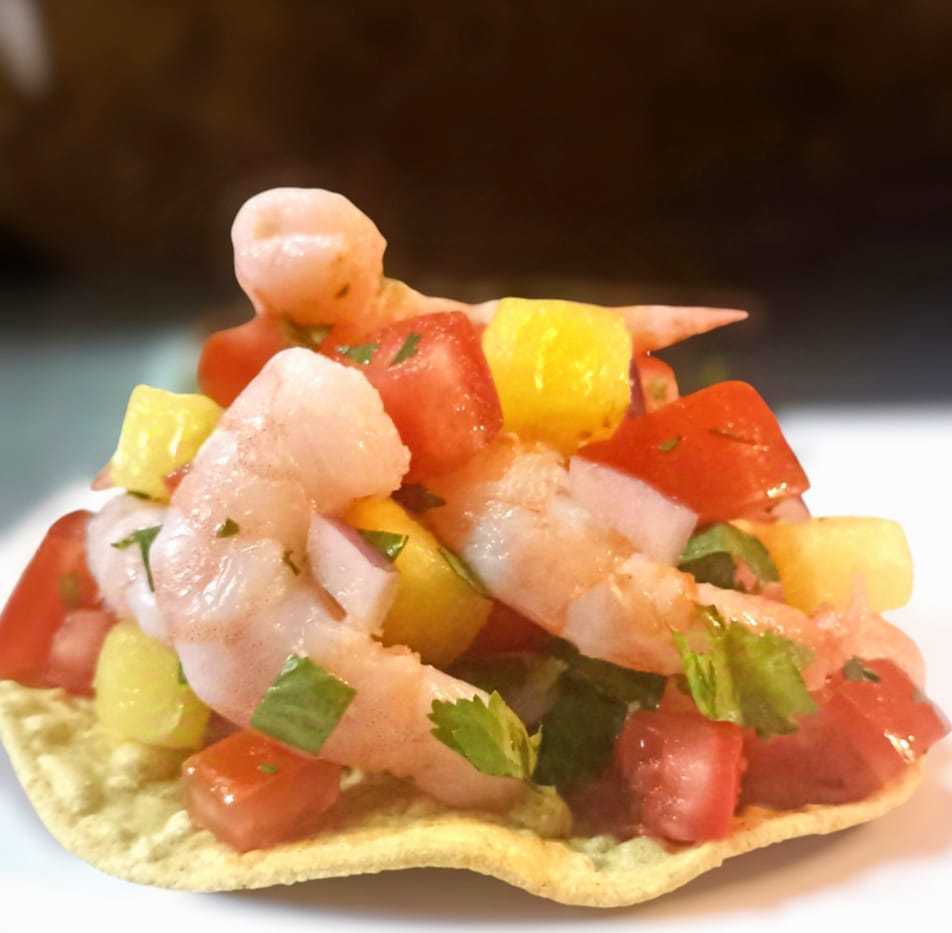 tostadas de camarón cocido