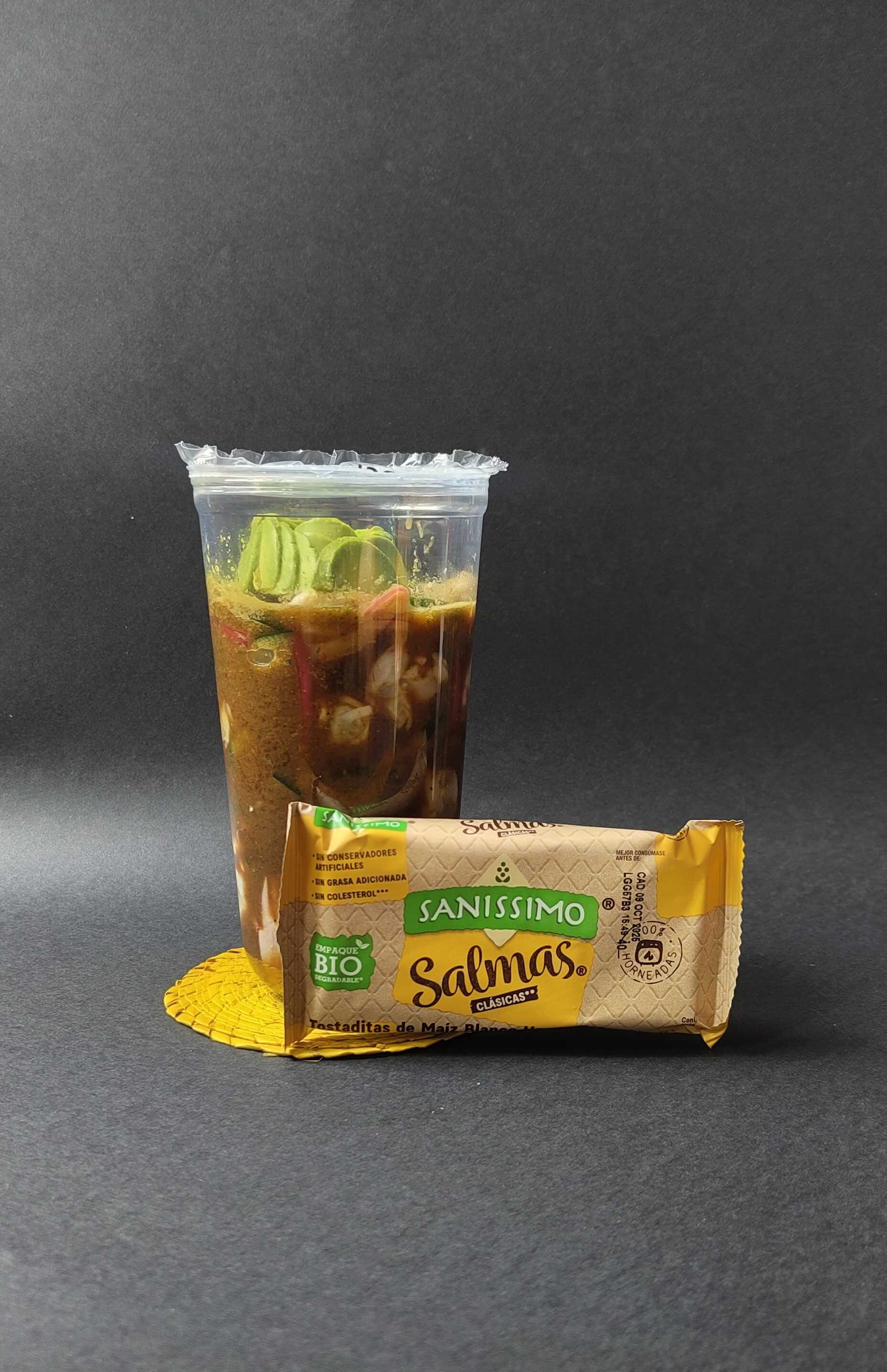 Aguachile Negro con Tostadas