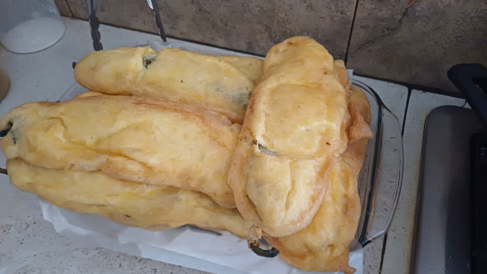 Quesadilla Montada con Chile Pasado