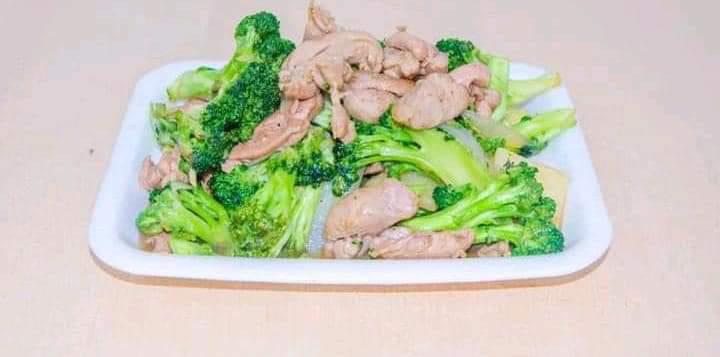 Orden de Res y Pollo con Brócoli