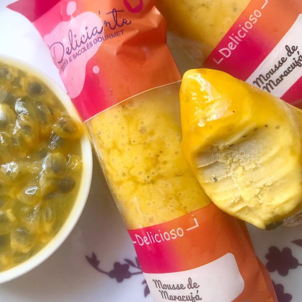 Cremoso, leve e super refrescante! A doçura equilibrada com a acidez do maracujá deixa cada mordida com aquele sabor tropical que dá água na boca. ✨😋