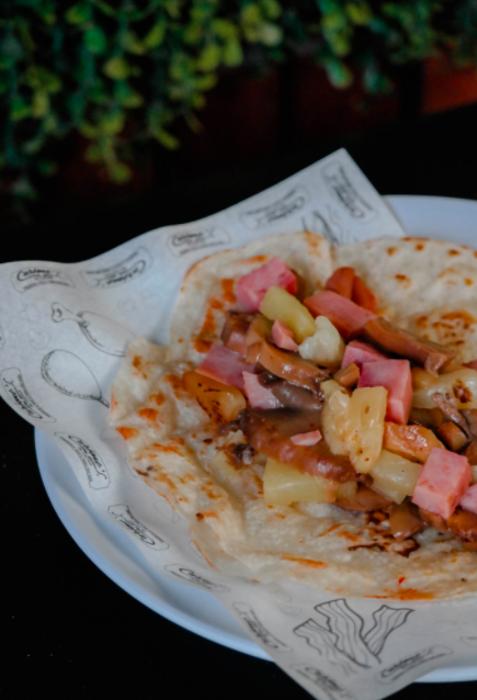 Quesadilla Hawaiana