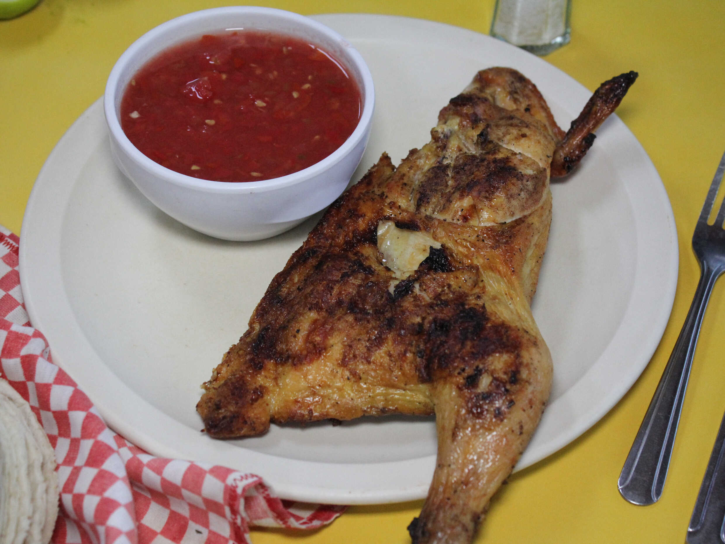 MEDIO POLLO