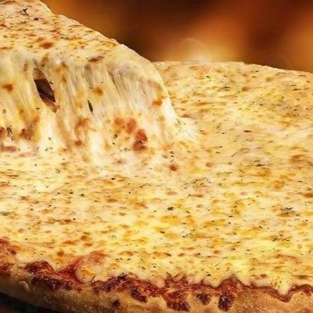 Acompanha Coca-Cola 1,5 L Molho de tomate, queijo muçarela, orégano.