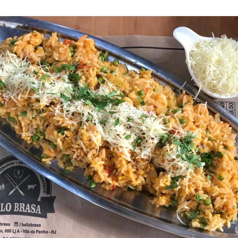 Serve até 04 pessoas acompanha queijo parmesão