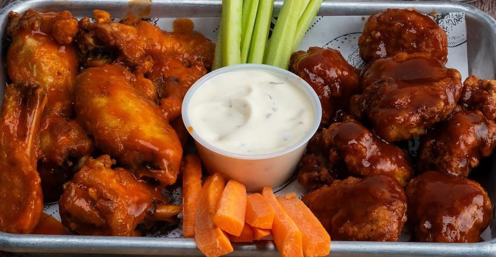 Boneless + Alitas