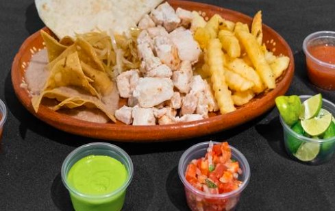 Combo Pollo a la parrilla + papas a la francesa