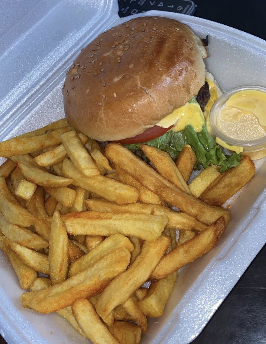 Hamburguesa Sencilla y Papas