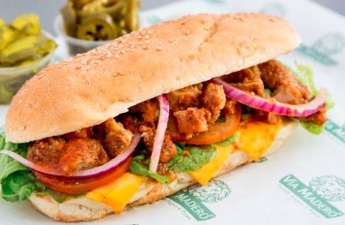 Baguette de Pollo, Bolognesa, Mozzarella y Papas