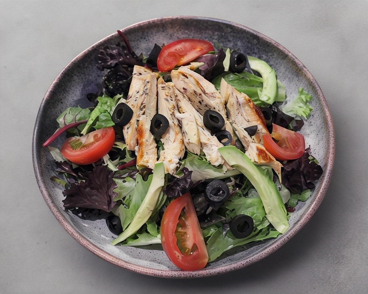 Ensalada de la Casa con Pollo