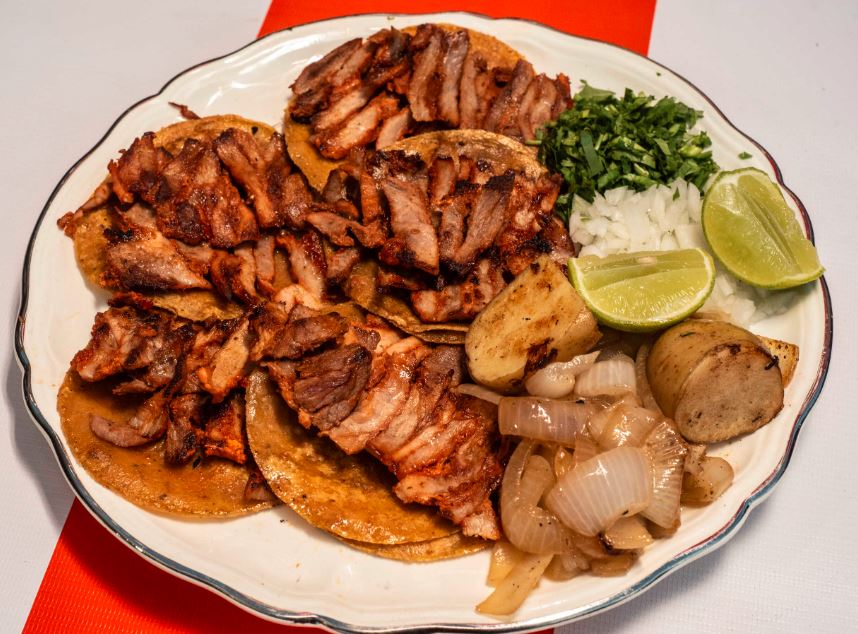 5 Tacos de Trompo>