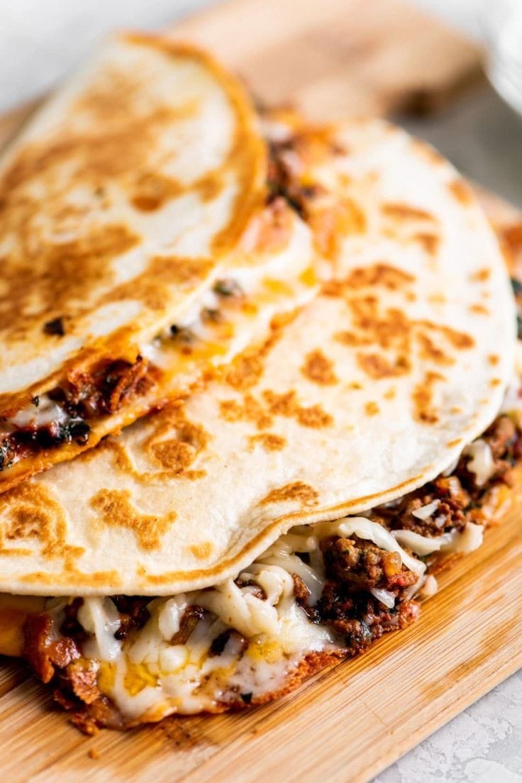 Quesadilla con Guisado