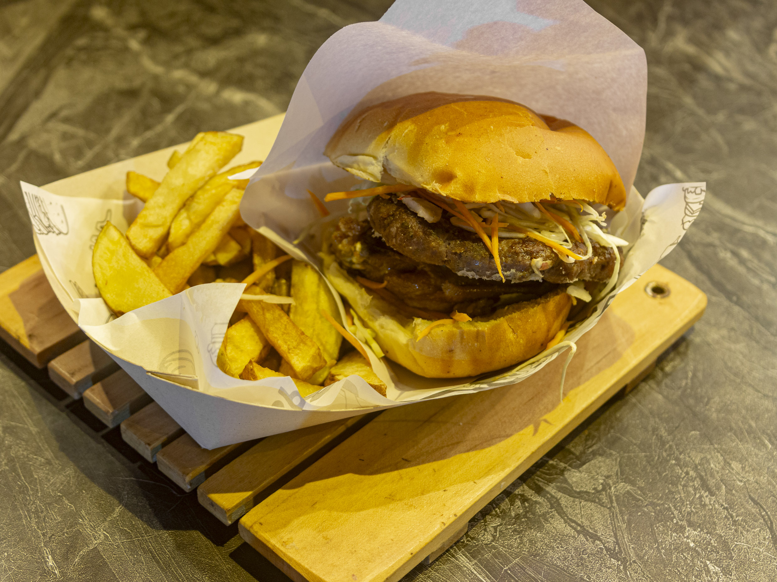La Amante Burger