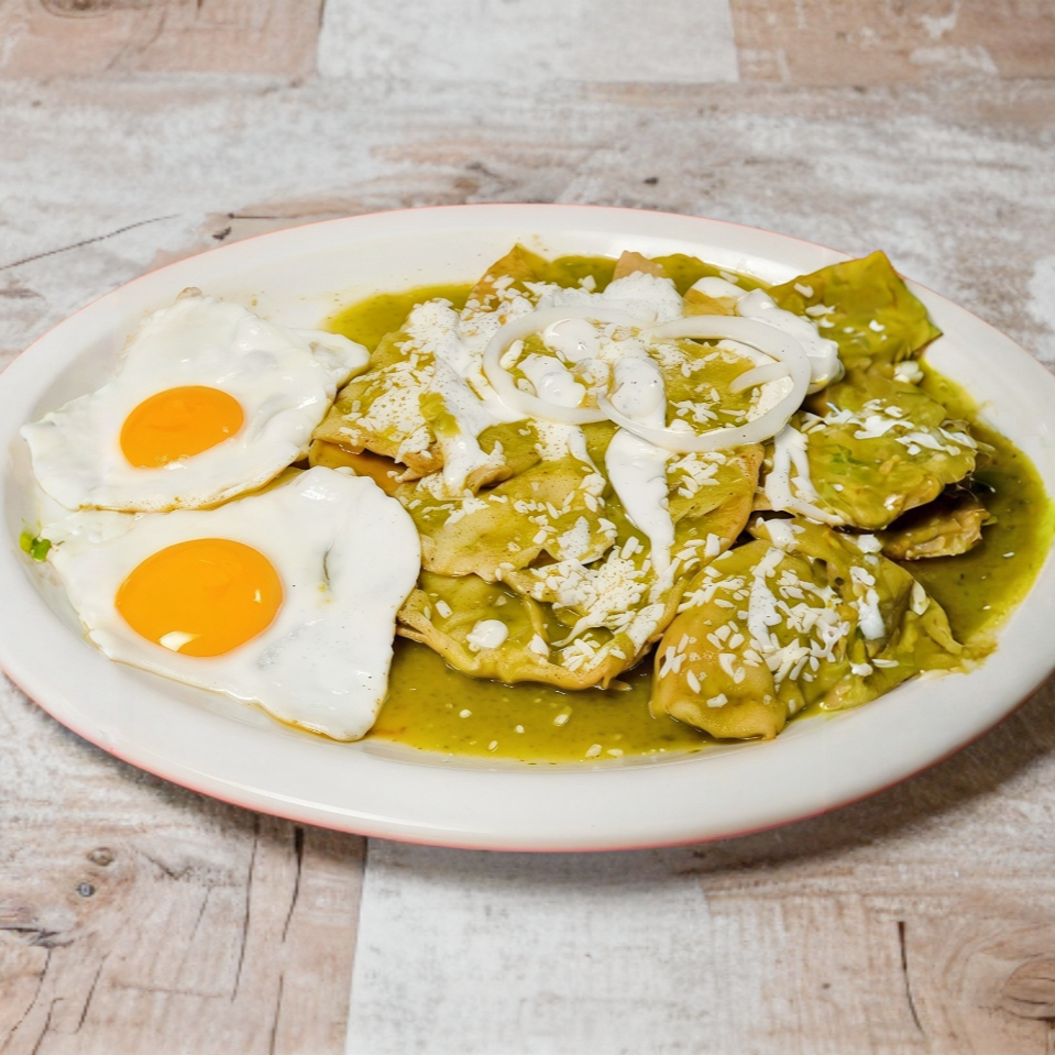 Chilaquiles Verdes con Huevo
