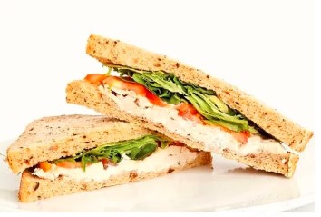 Sándwich de Pollo a la Leña