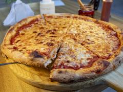 Pizza Grande Queso