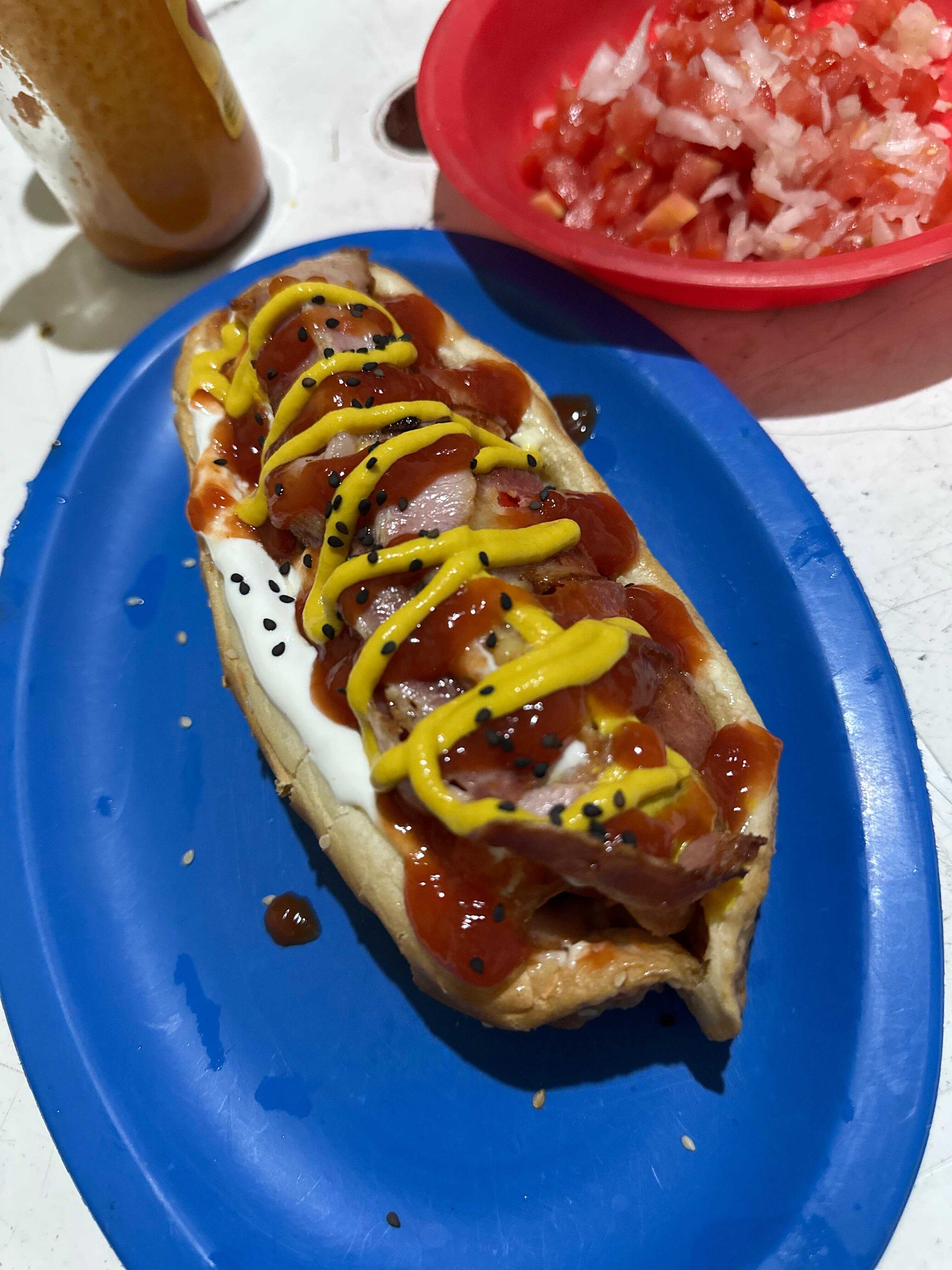 HOT DOG EMBARAZADO