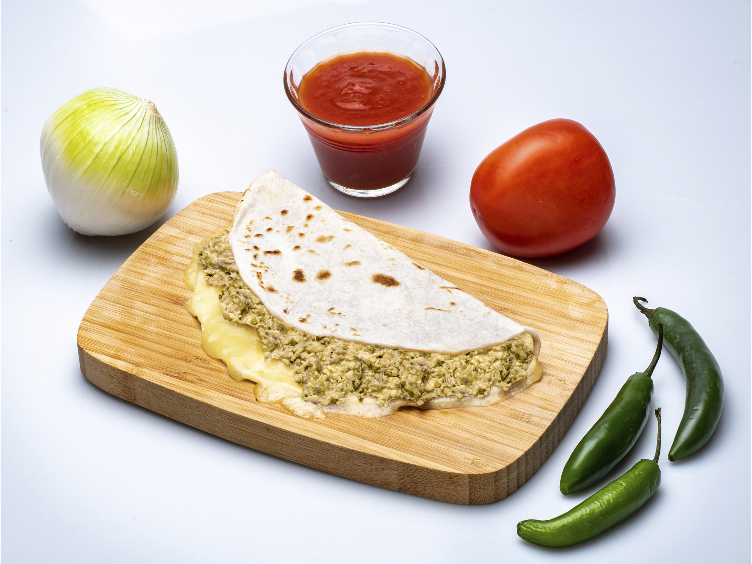Quesadilla Chicharrón en Salsa Verde | Pork Rinds