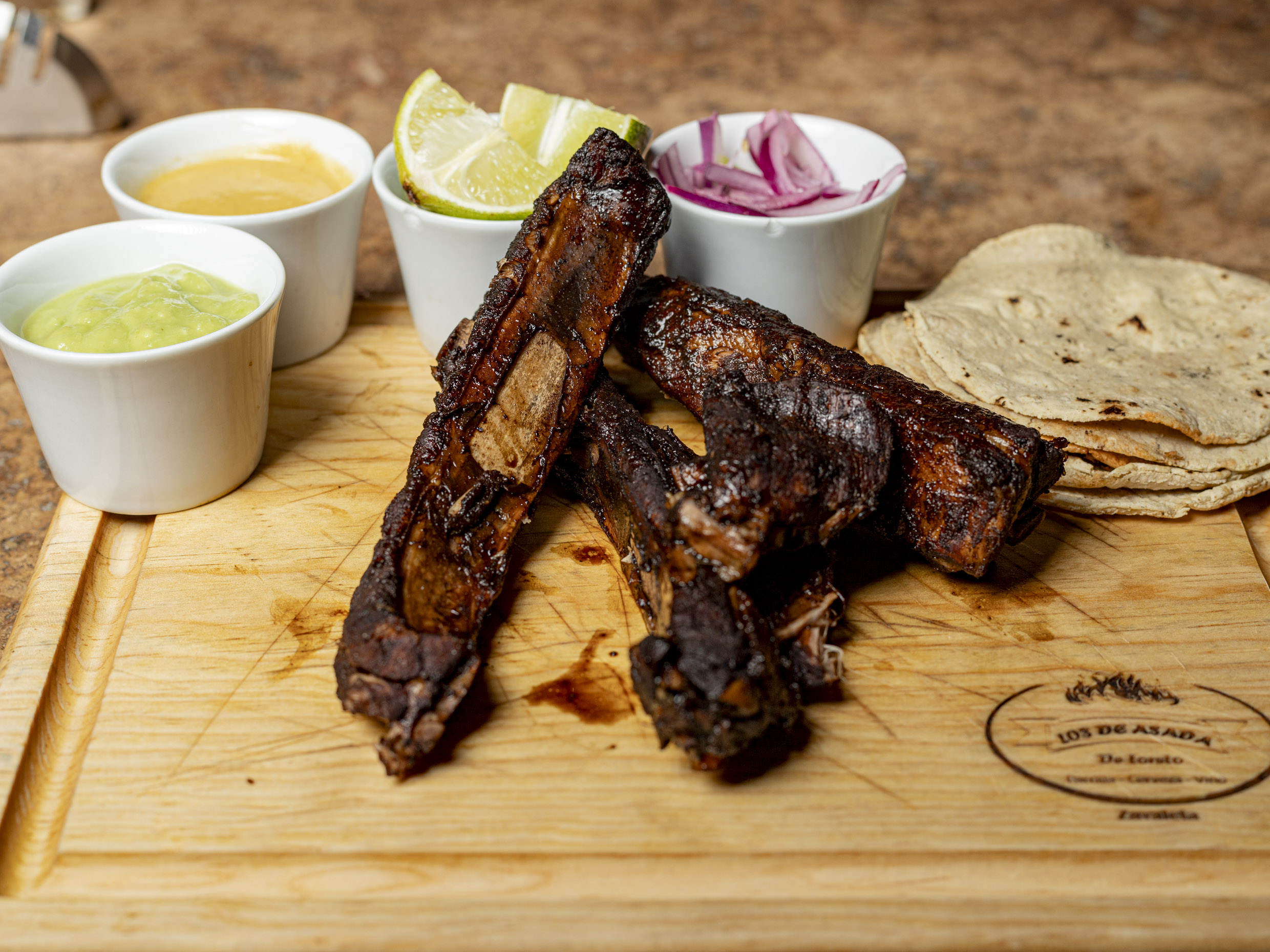 1/4 Kilo de Costillas al Carbón