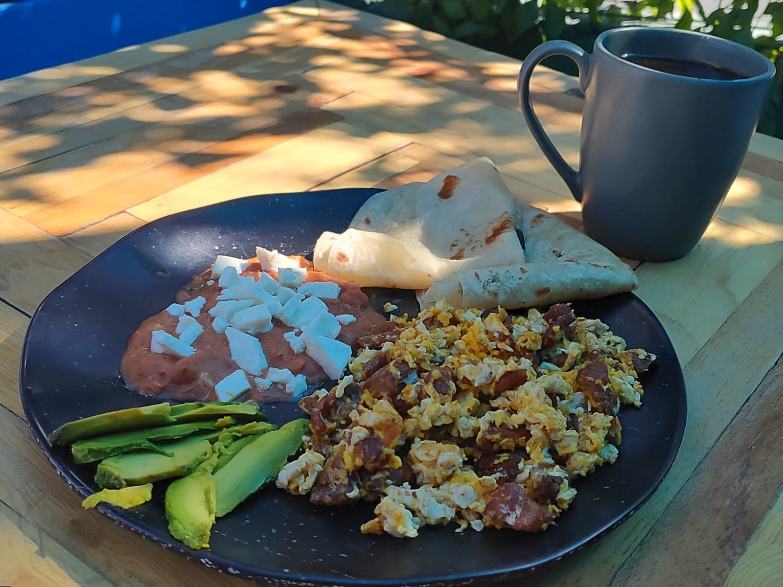 Huevos con Chicharron