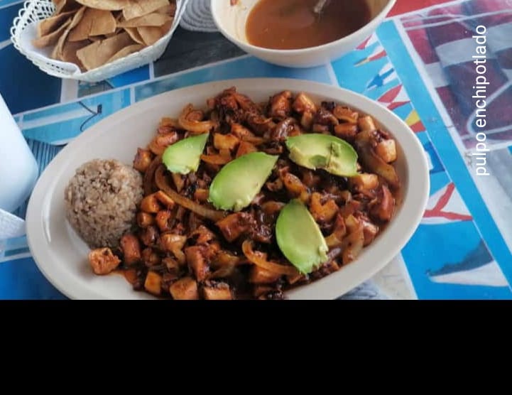 Pulpo Enchipotlado