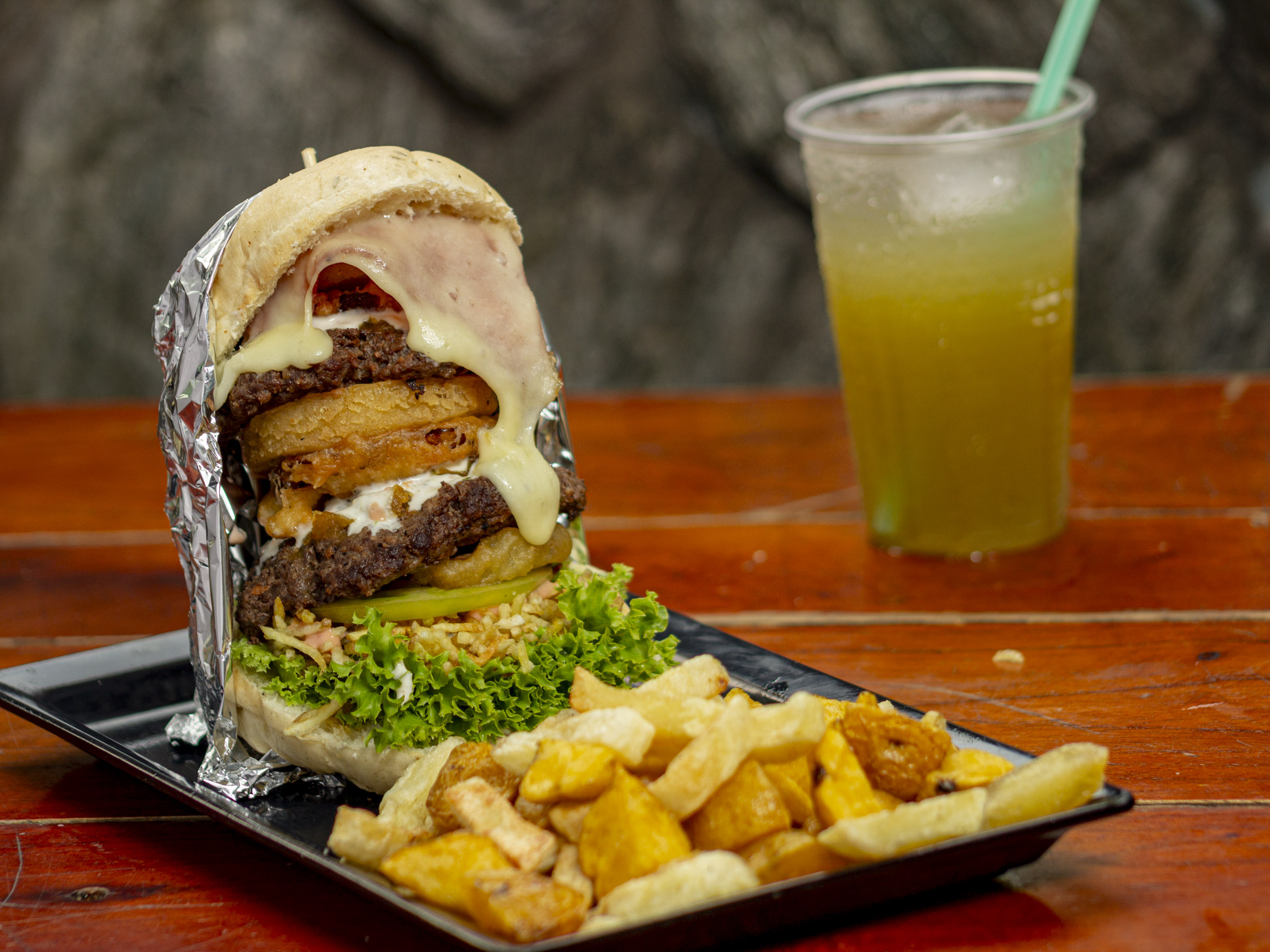 Hamburguesa Doble Carne + Papas