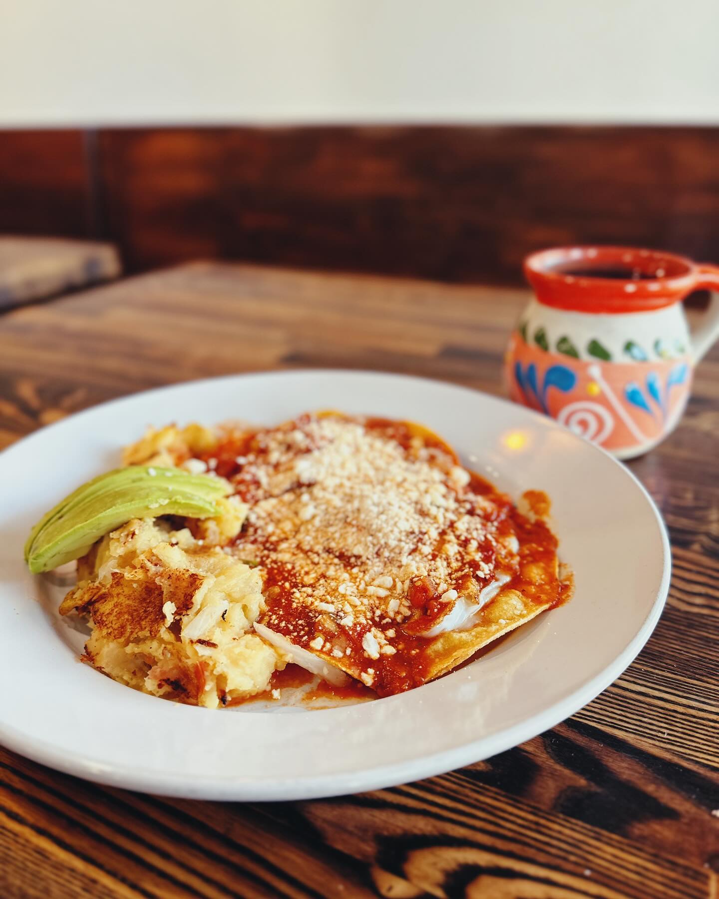Chilaquiles Rojos con Huevo