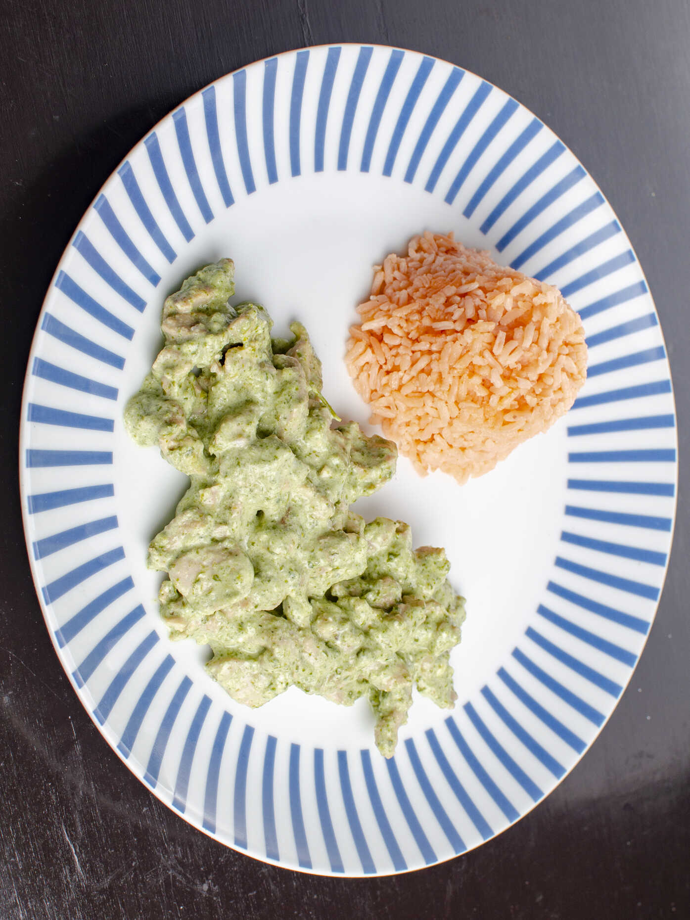 Pechuga en crema de cilantro (media)