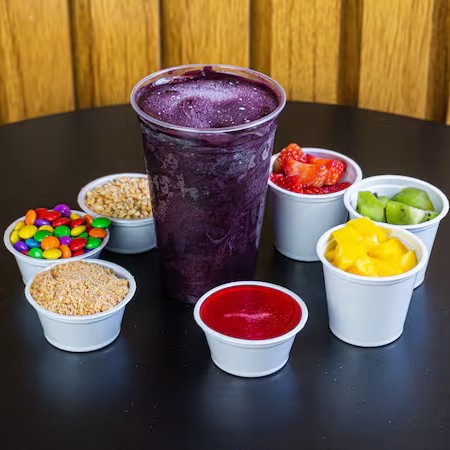 Um copo reforçado de energia e frescor: 700ml de açaí no ponto certo para compartilhar ou saborear sozinho.