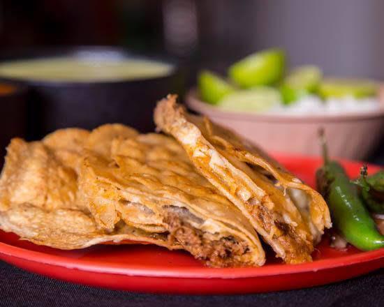 Quesadilla Frita en Aceite 3 Pz