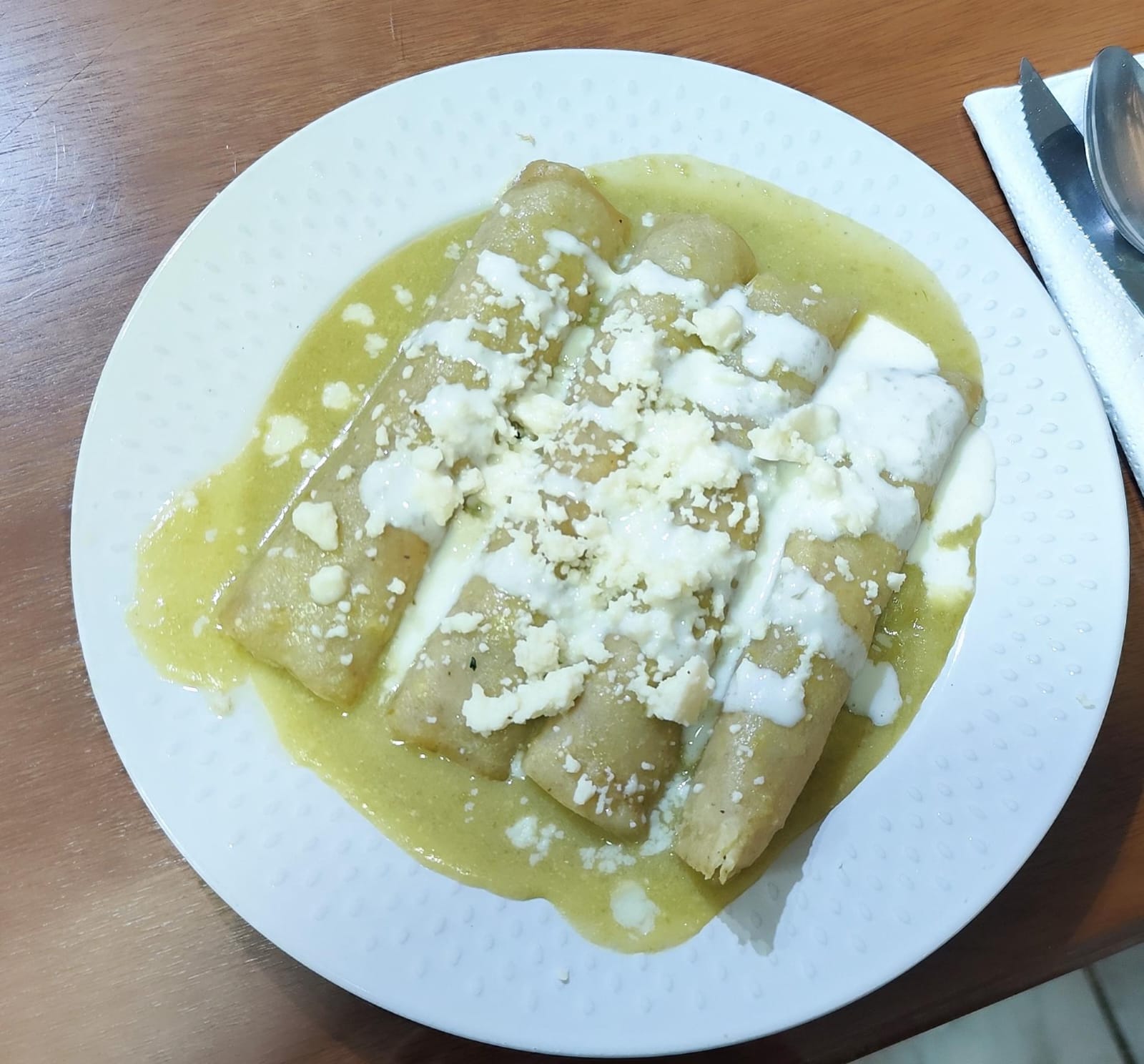Enchiladas Suizas (4 Piezas)