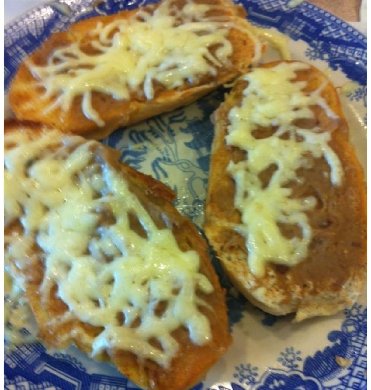 Molletes Salados 2 Piezas