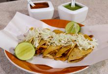 5 Tacos al Vapor + Refresco 355 Ml