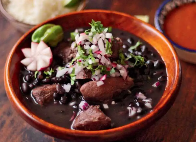 Frijol con puerco *Lunes