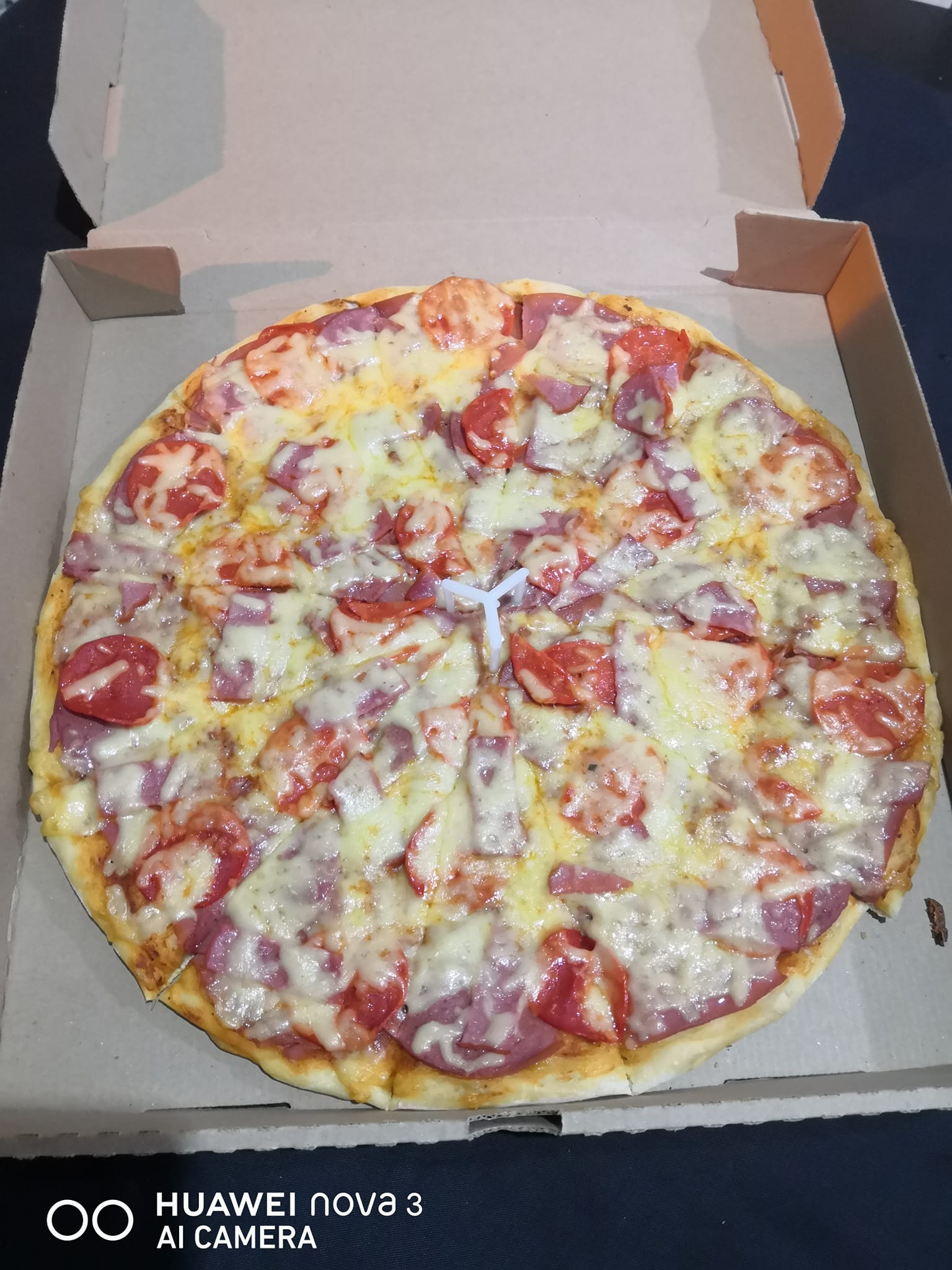 Pizza Pepperoni Mía Especial Grande