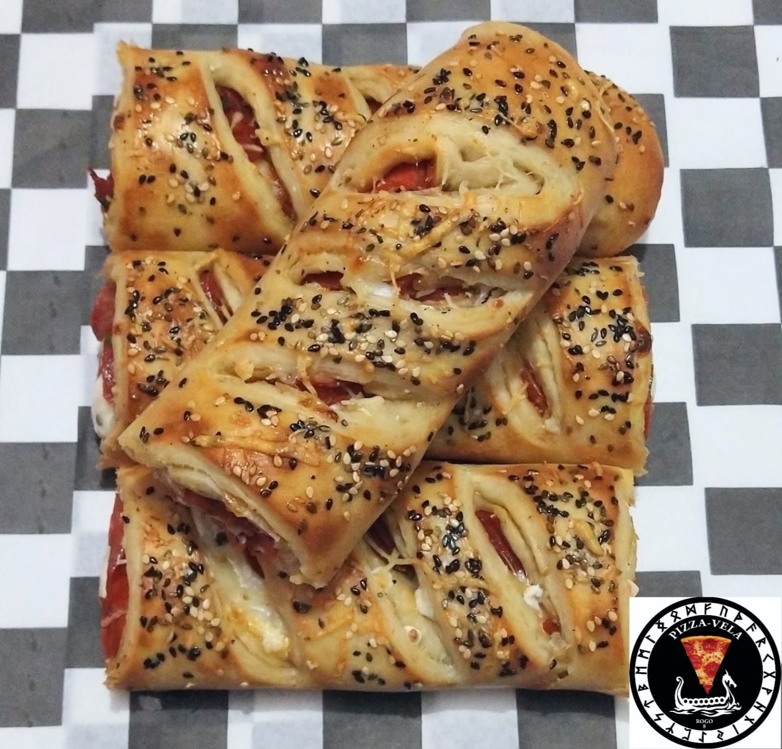 2 Stromboli Pizza + Refresco 600 ml