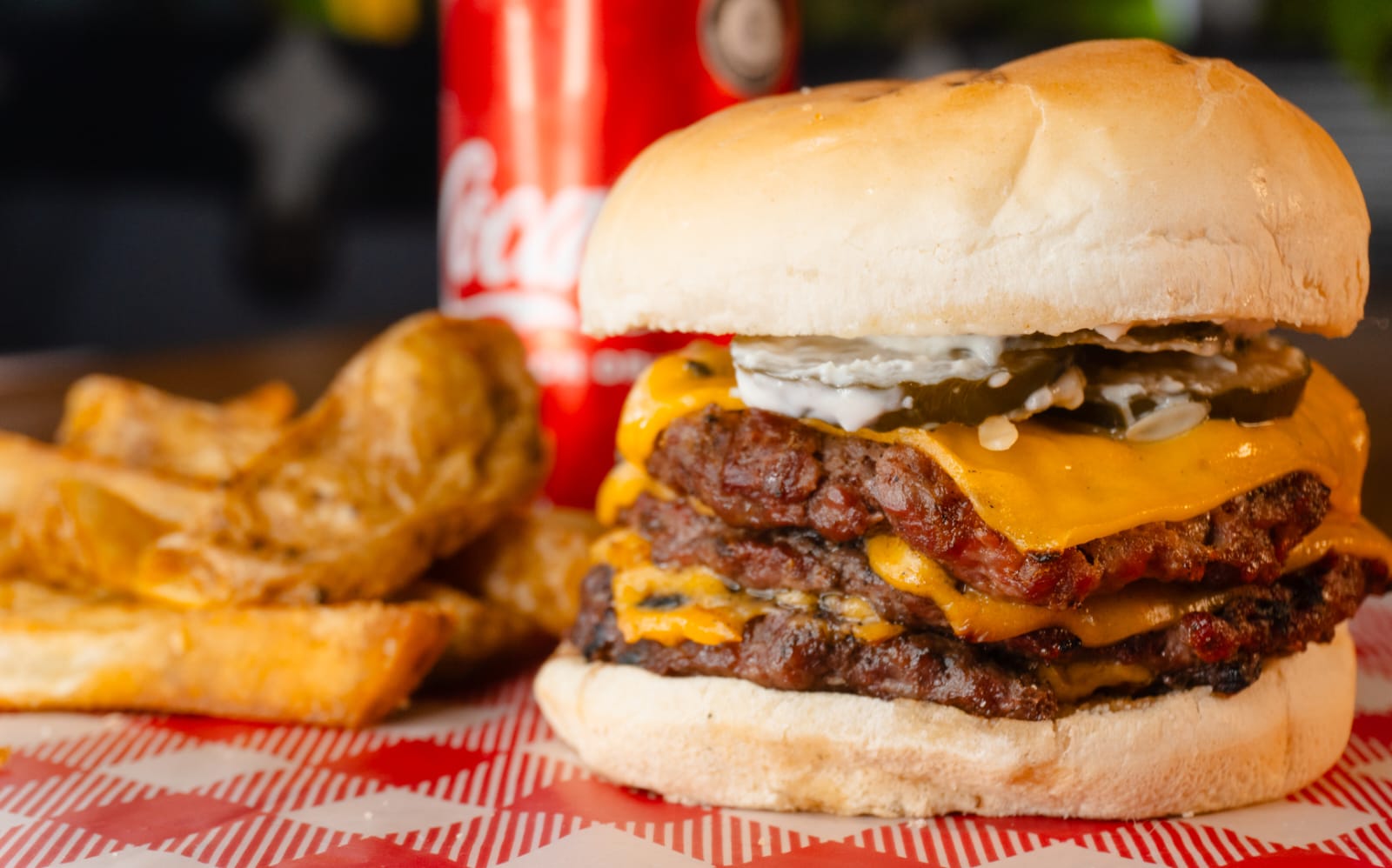 Cheese Burger Triple + Papas