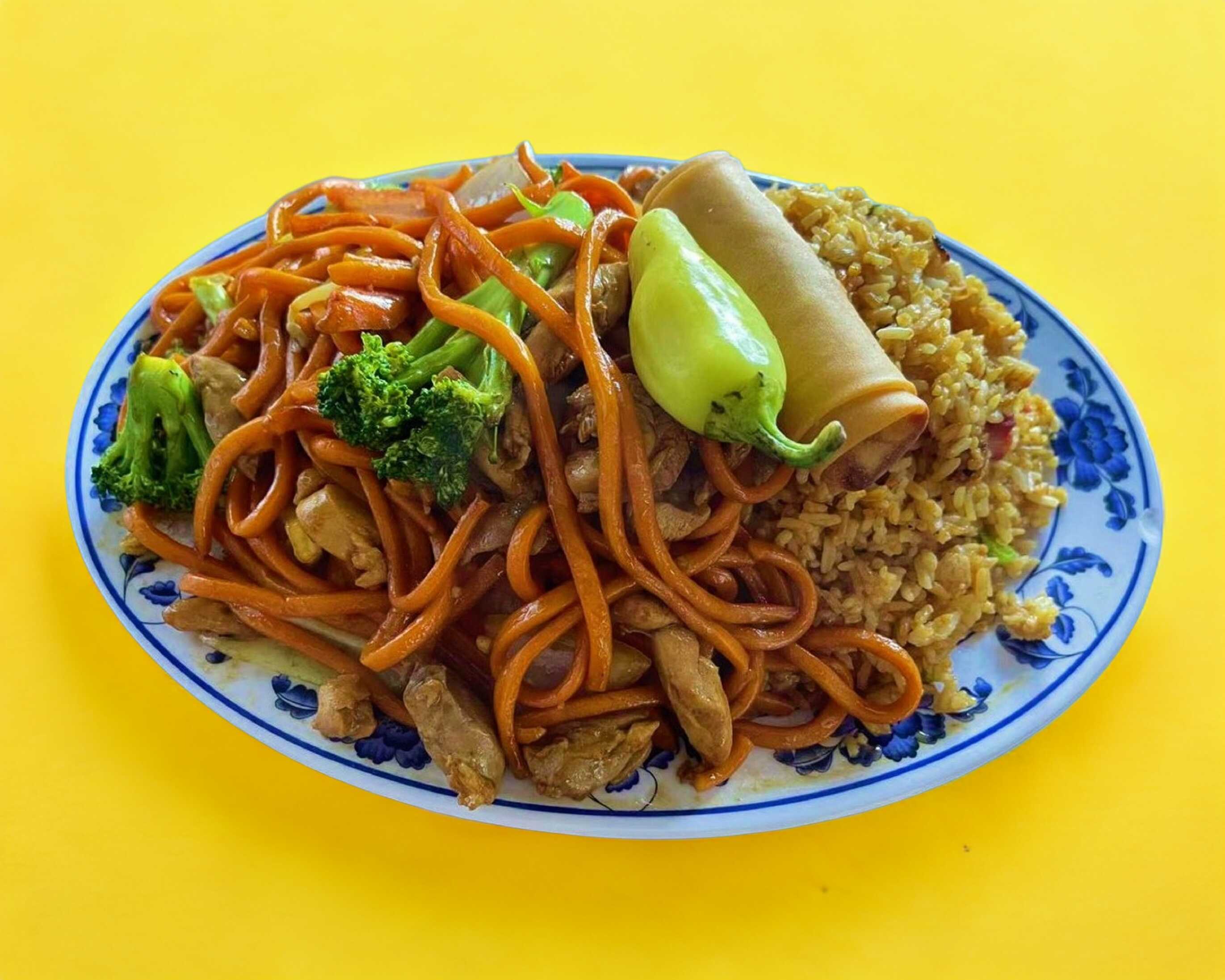 LONCHE 23 Los Mein de Pollo